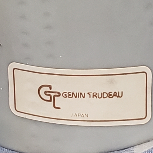 Vintage Lady Porcelain Decorative Bell Blue White 5.25" Tall - Picture 8 of 10